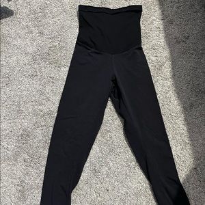 Old Navy Maternity Full Panel Crop Leggings, Size L